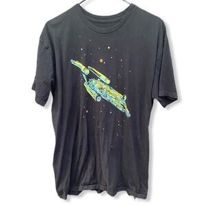 Busted Tees T-Shirt‎